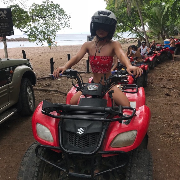 Meet your Posher, Taylor - Picture 4 of 4